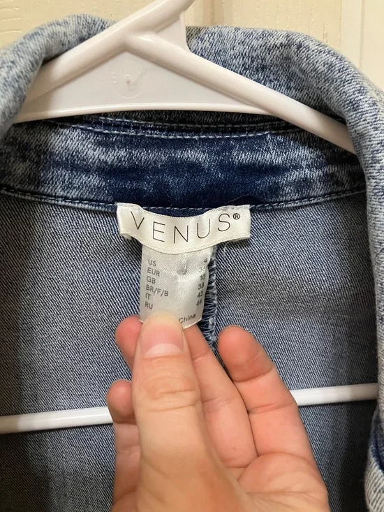 VENUS Women's Blue Button Distressed Denim Jacket/Blazer Size 4 Collared - Picture 2 of 5